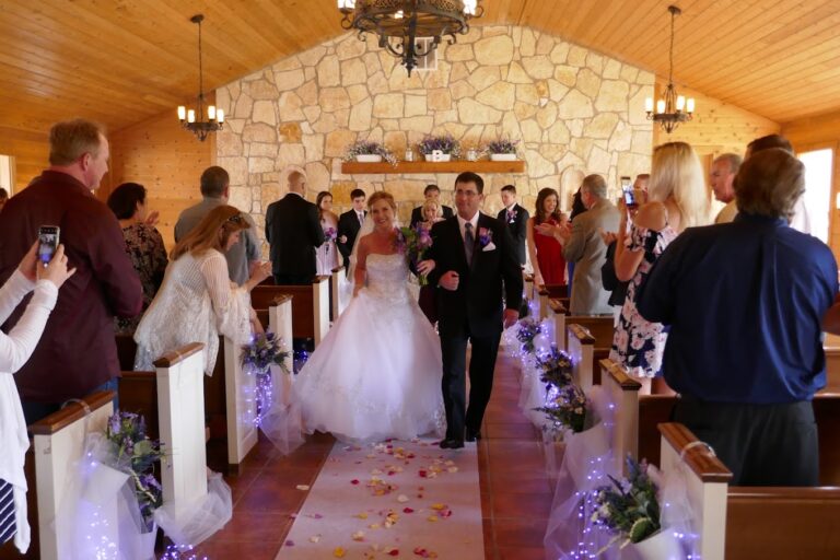 elope in austin 768x512
