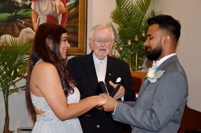 rev paul officiant 768x509