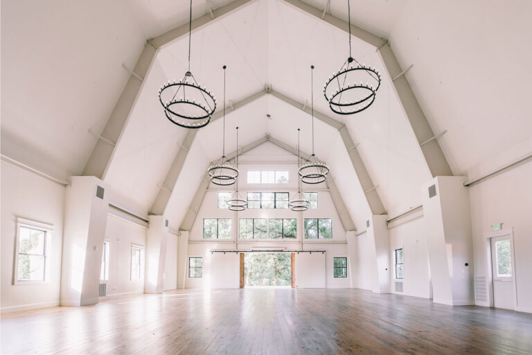 Oak Ivy Venue1 1 768x512