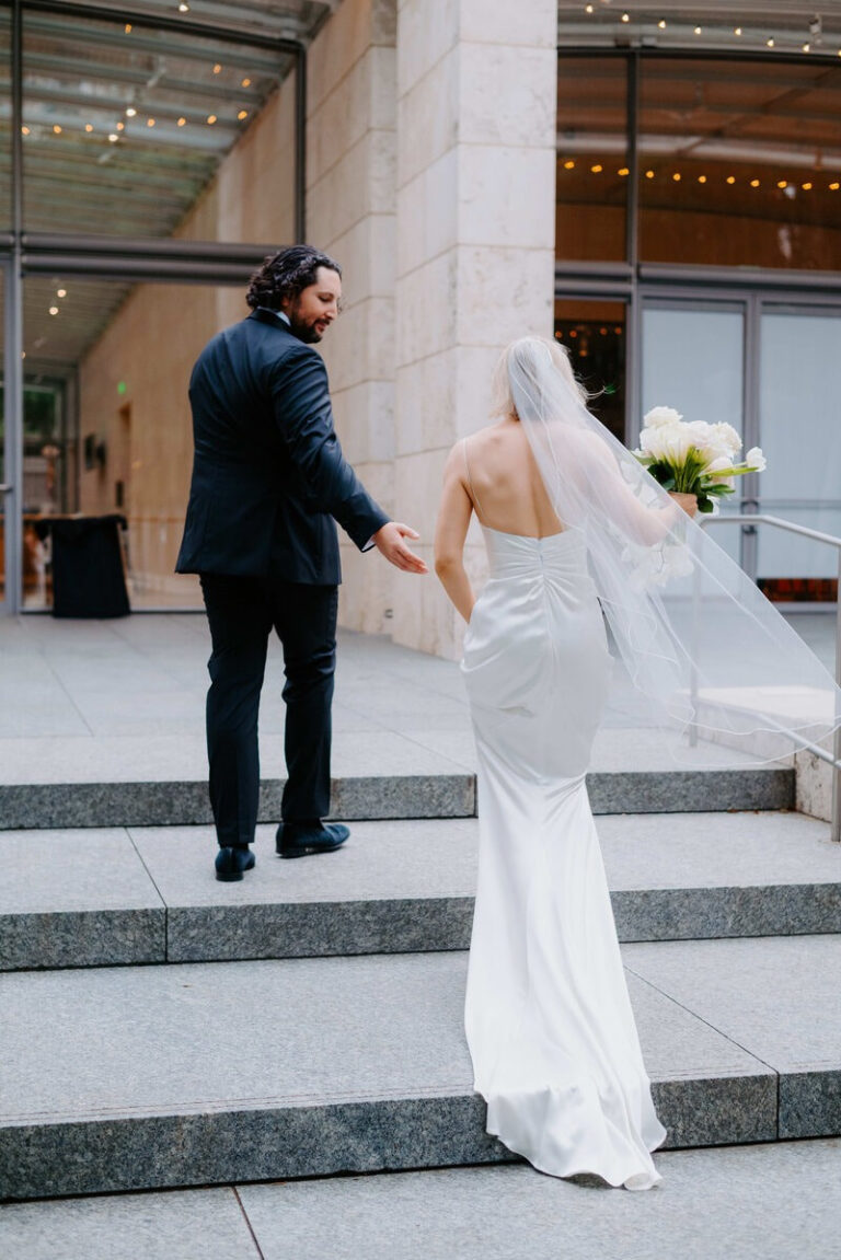 imgi 42 nasher sculpture center wedding   ruchlin wedding   ceremony   kyrsten ashlay photography 97 edit websize 768x1151