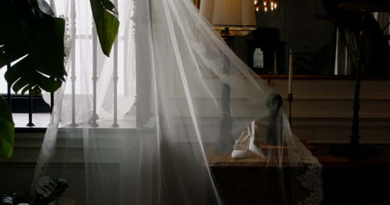KEEPSAKE FILM.00 03 40 10.Still001 768x405